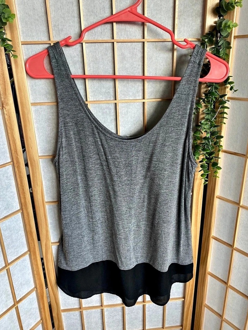 Color Block Tank Top in Gray & Black Like New